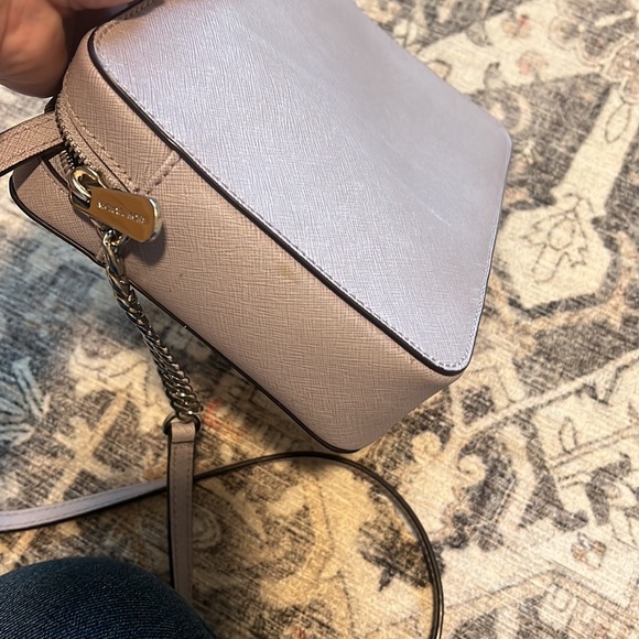 Michael kors purse - Picture 9 of 9